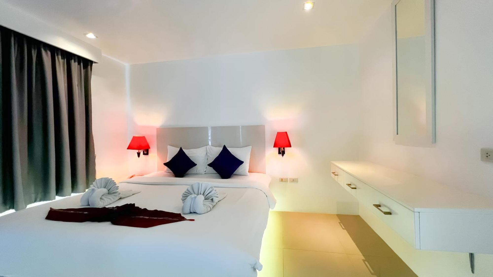 Grand Sunset Hotel Phuket Karon Extérieur photo