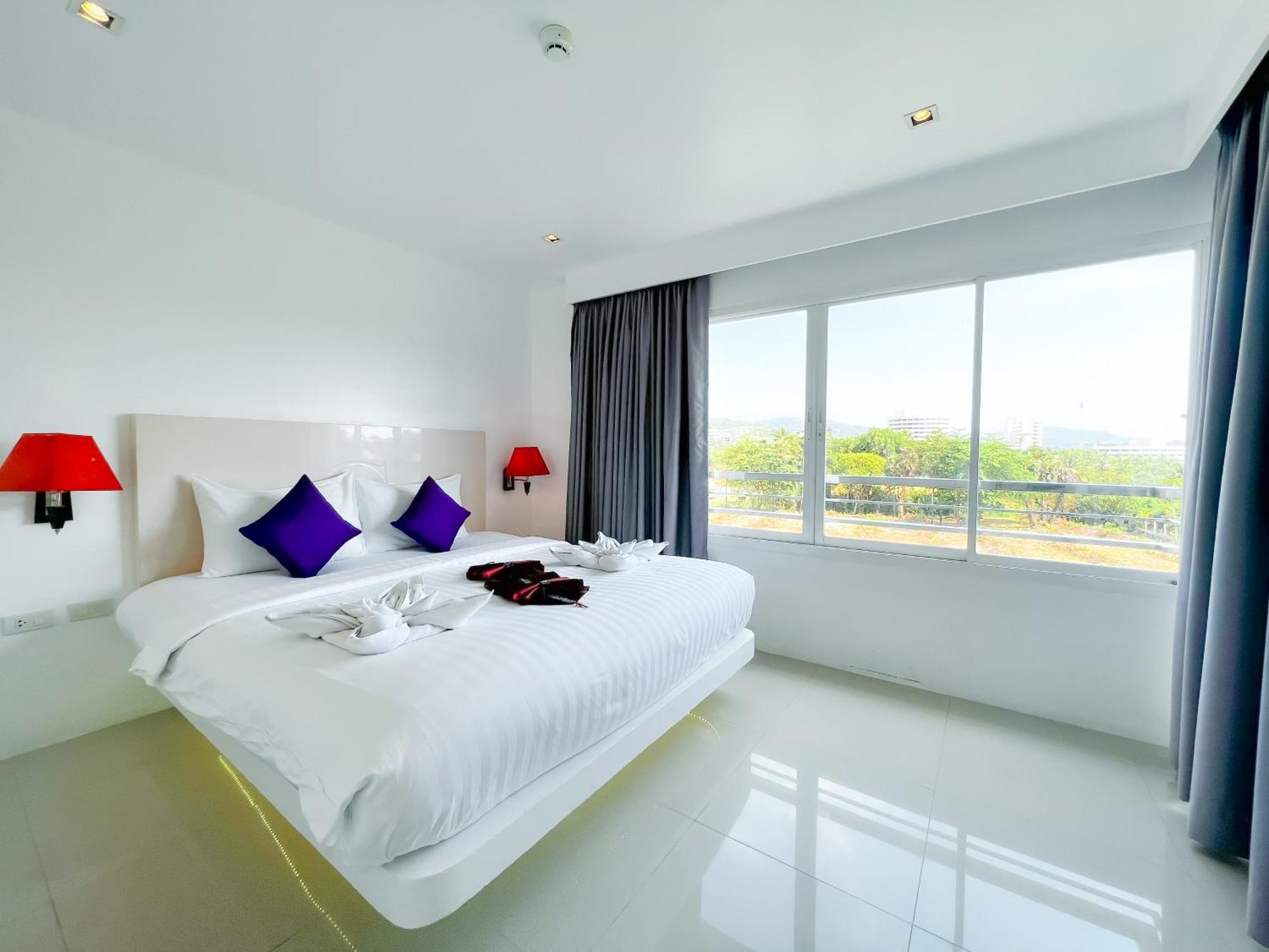 Grand Sunset Hotel Phuket Karon Extérieur photo