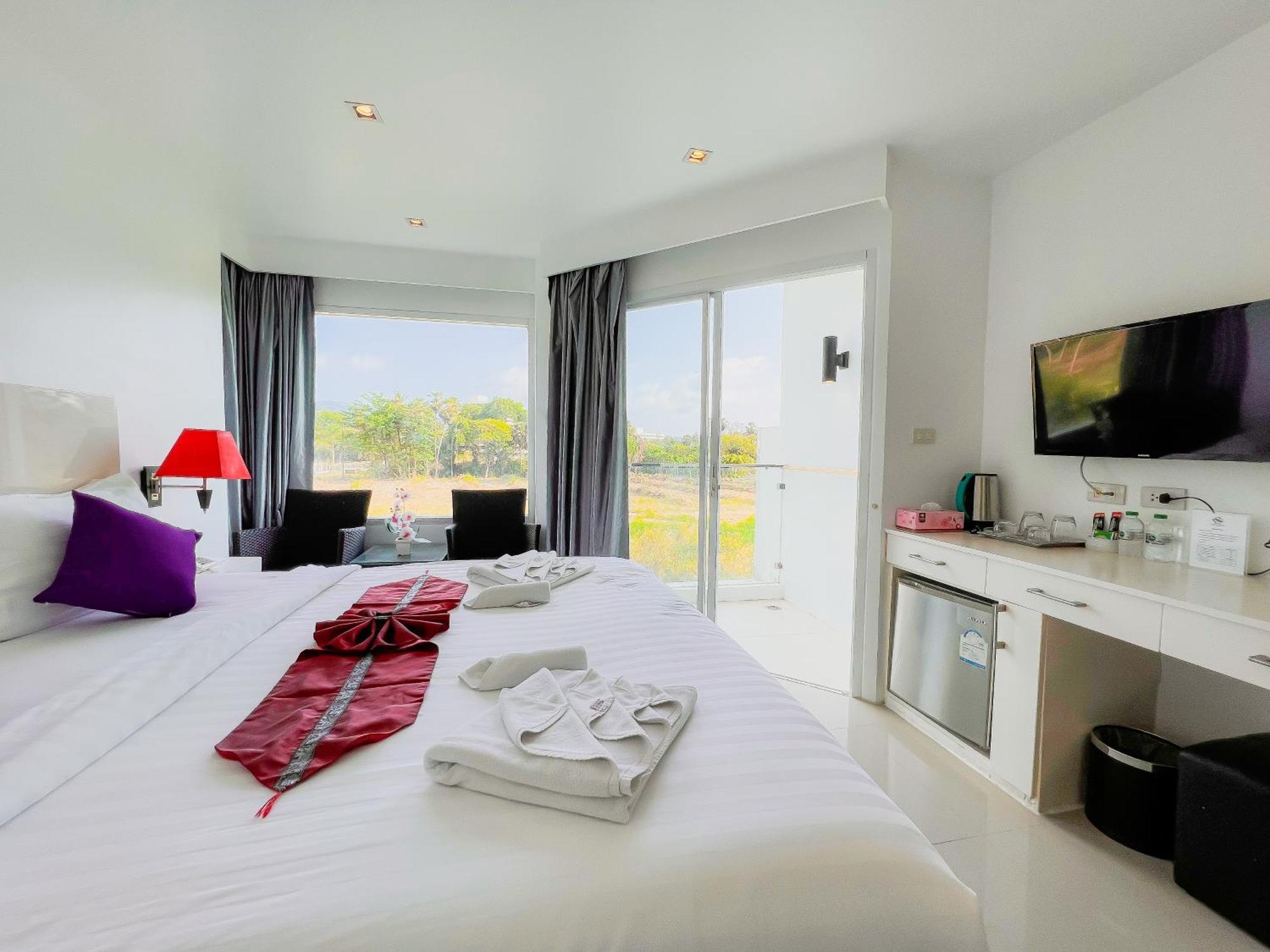 Grand Sunset Hotel Phuket Karon Extérieur photo