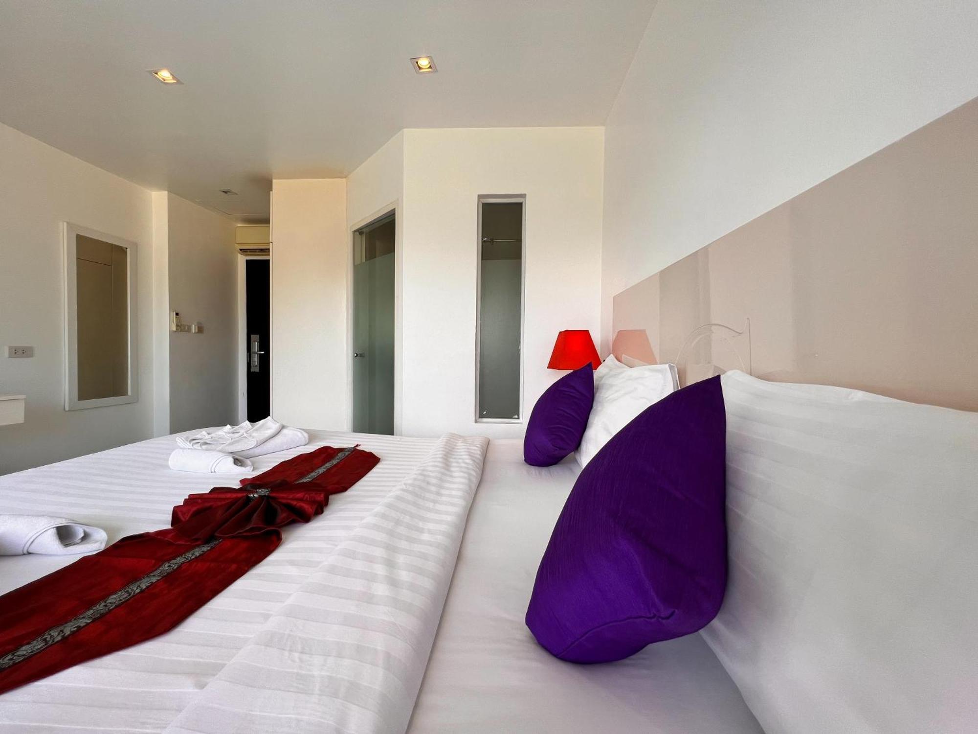 Grand Sunset Hotel Phuket Karon Extérieur photo